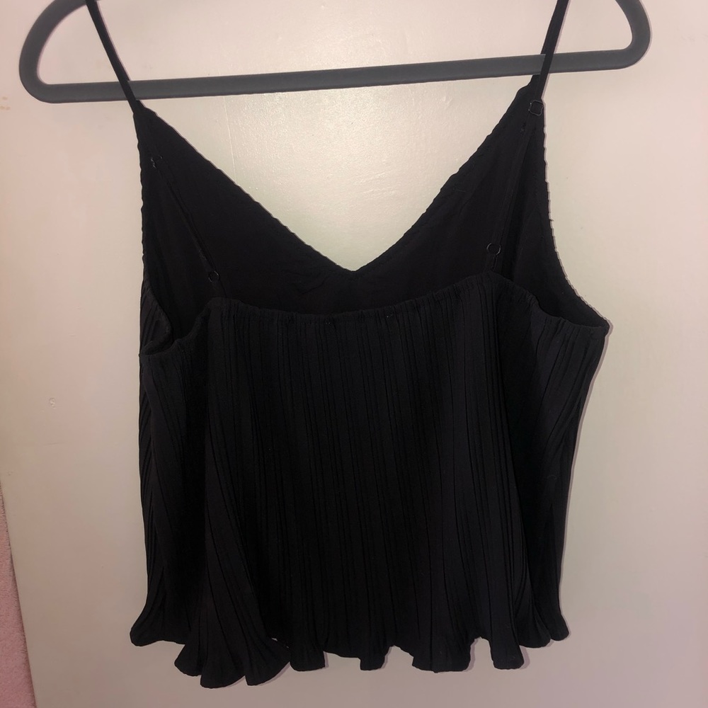 Black Pleated Ruffle Tank - Picture 2 of 3